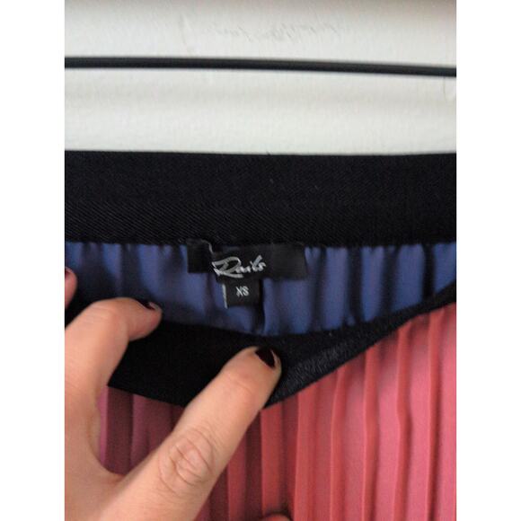 Rails Delphine Ombre Pleated Skirt size XS - Picture 4 of 6